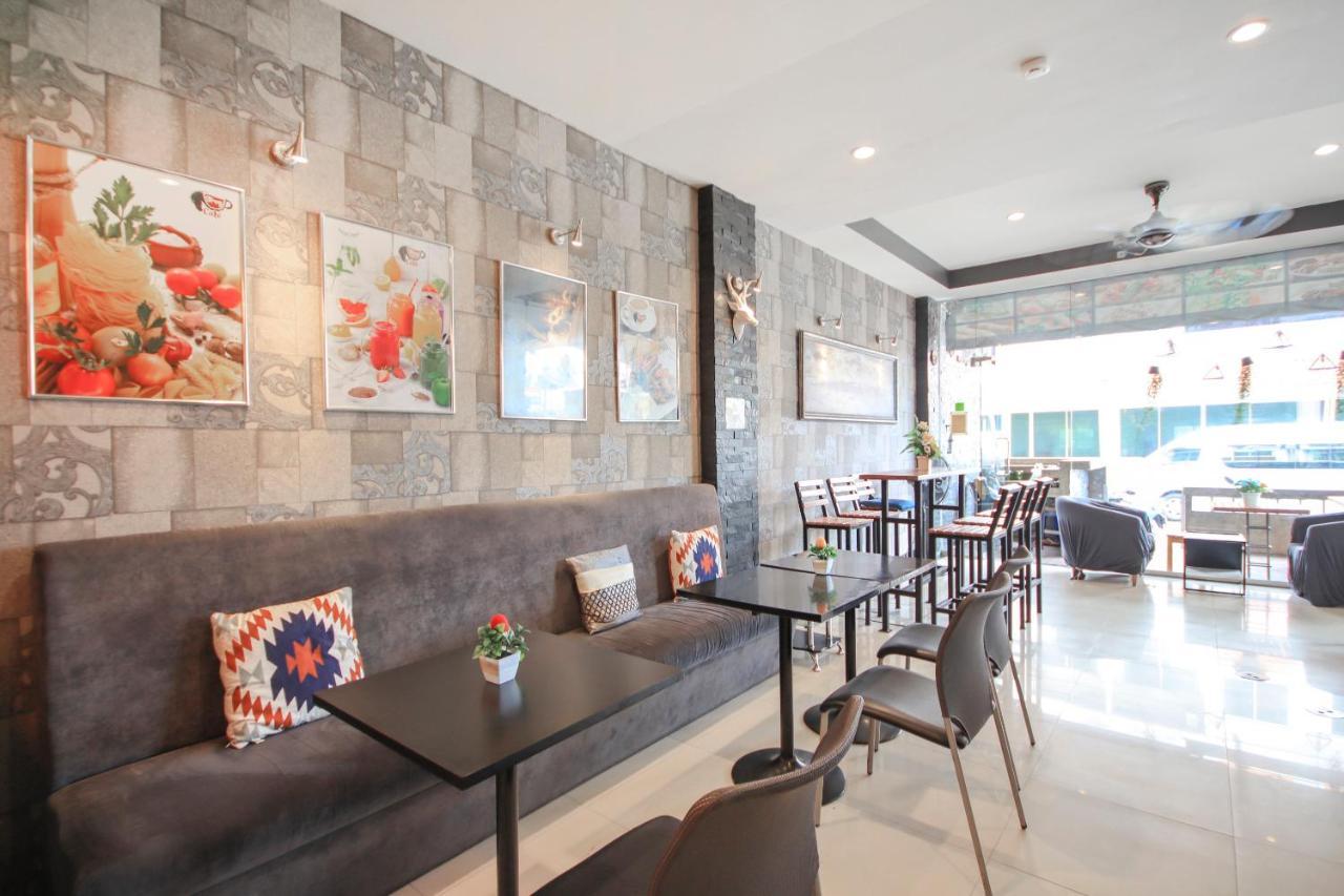 OYO 75321 Gemma Patong Phuket Exterior foto