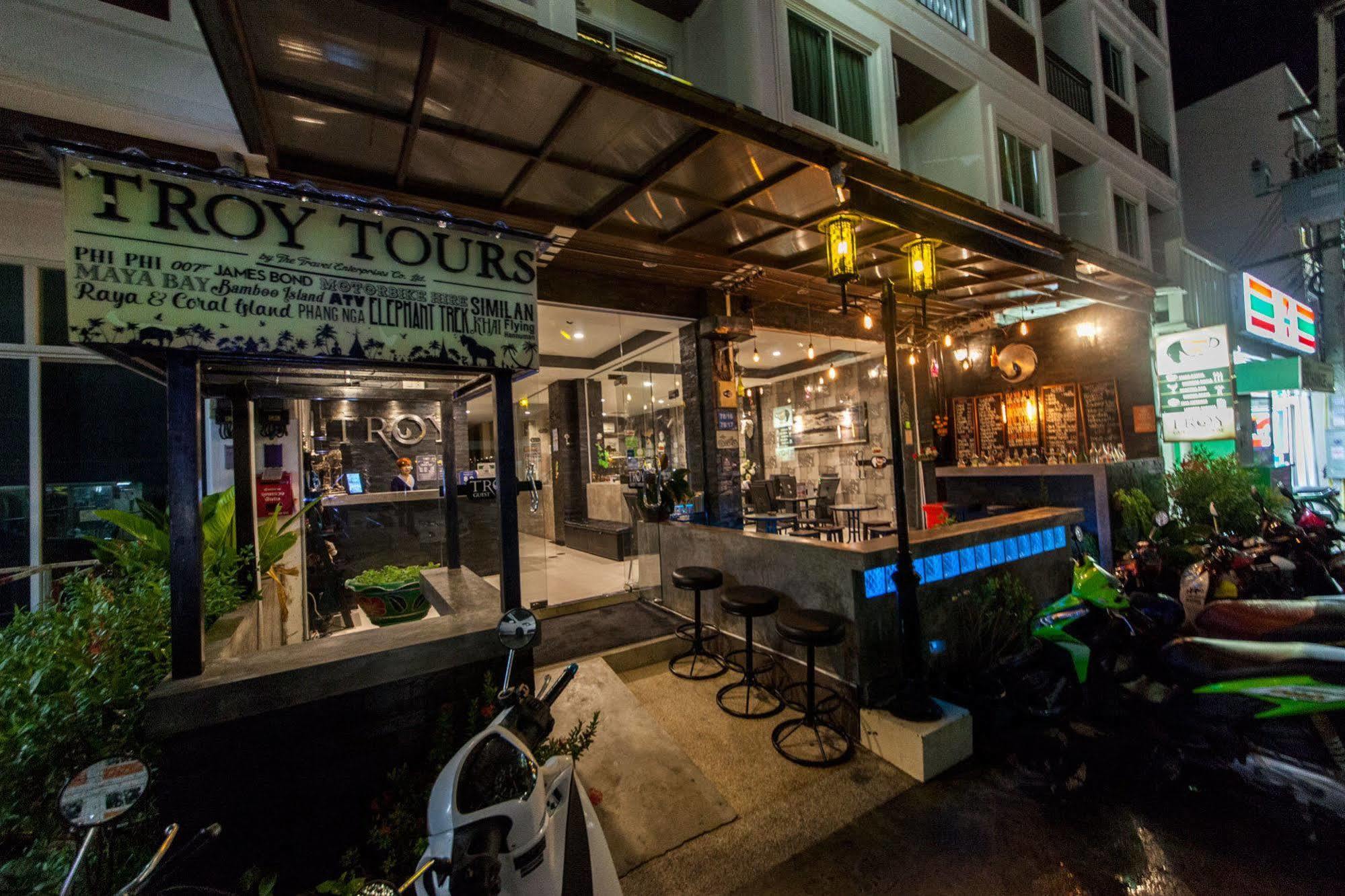 OYO 75321 Gemma Patong Phuket Exterior foto